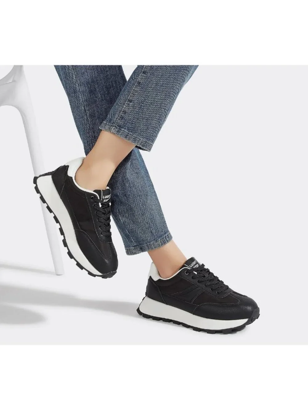 Retro Platform Sneakers for Women | Chunky Lace-up Trainers for Walking